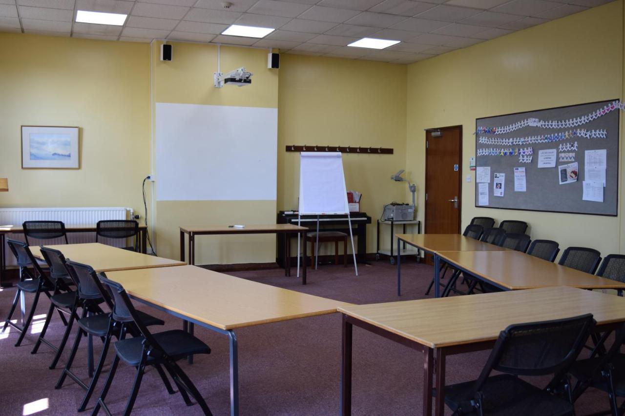 Ludlow Mascall Centre Kültér fotó