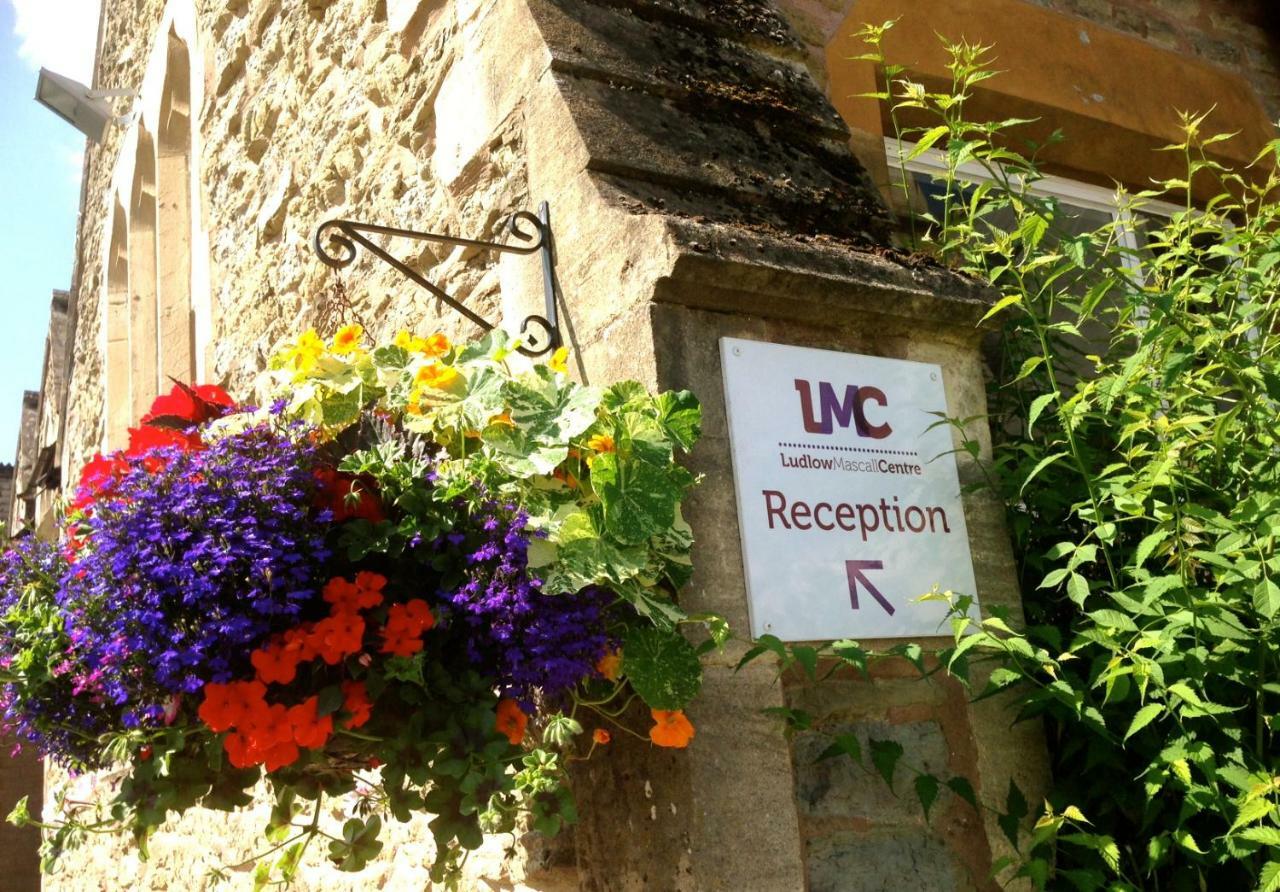 Ludlow Mascall Centre Kültér fotó
